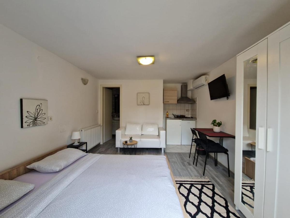 Apartments Luigi Umag Extérieur photo
